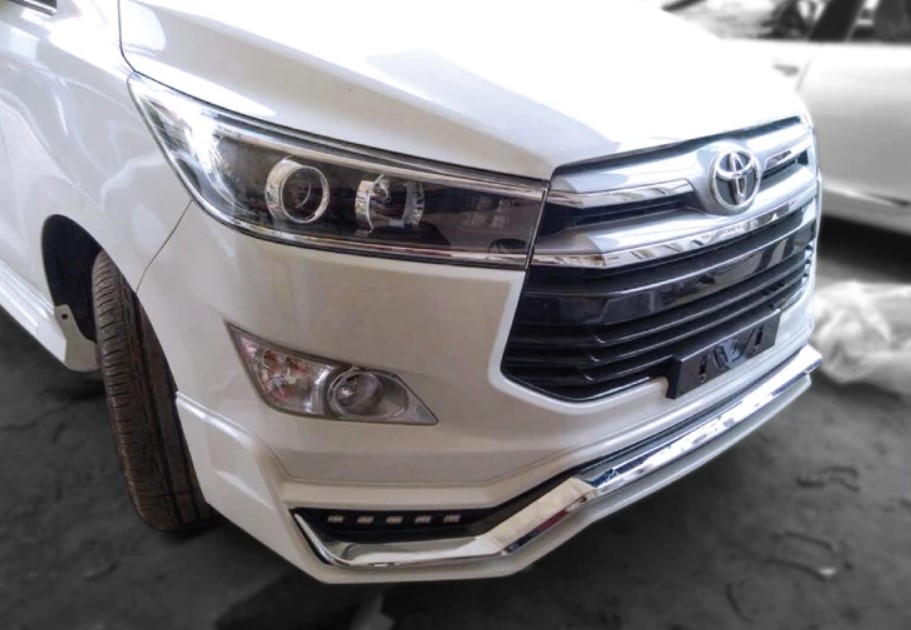 Toyota Innova Tithum Body Kit